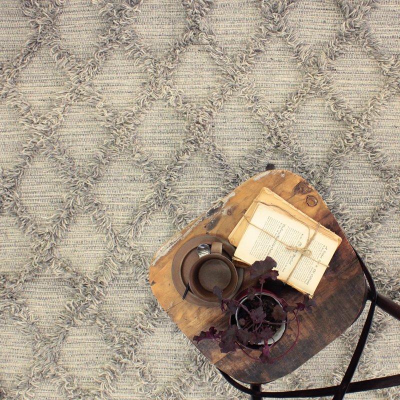 ウール100％のおしゃれなインド製手織りラグ WOOL CROSS RUG