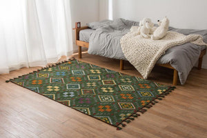 ウール素材で丁寧に織り上げた手織りラグ リブル - TOCO LIFE