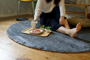 アレルゲンを抑制するアレルブロック加工ラグ イルミエ 2サイズ 円形 チャコール - TOCO LIFE