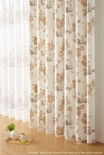 伸びやかな植物柄をモチーフにした水彩タッチの遮光カーテン