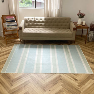 撥水防汚加工 裏面防水機能の洗えるシンプルラグ TOCORU PROOF Breeze Stripe ゴブラン織り ブルー