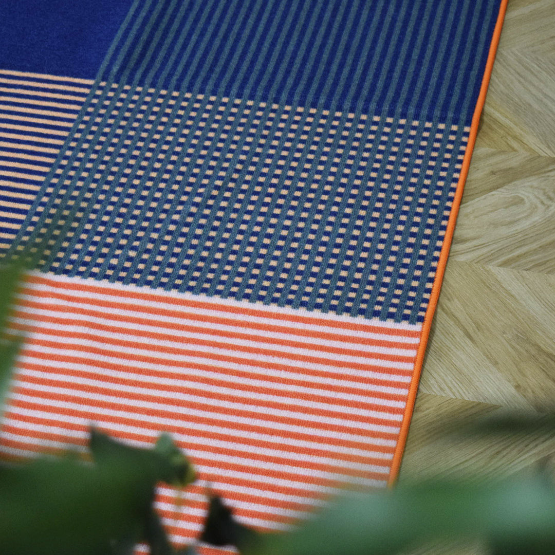ラグ　LOREN 153×229 オレンジ　レッド　ブルー アートラグ TOCORU Series”Colors” ループ オレンジ– ラグと
