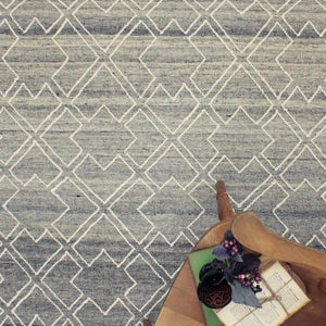 自然なグラデーションカラーが魅力的な手織りラグ DARSHA RUG グレー - TOCO LIFE