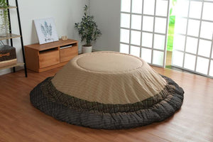 人気のしじら織りの生地をパッチワークして和モダンに仕上げた丸型こたつ掛け布団 YUKARI ブラウン - TOCO LIFE