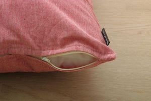 シンプルで飽きの来ないデザインのクッションカバー ルージュ 同色2枚組 ピンク - TOCO LIFE