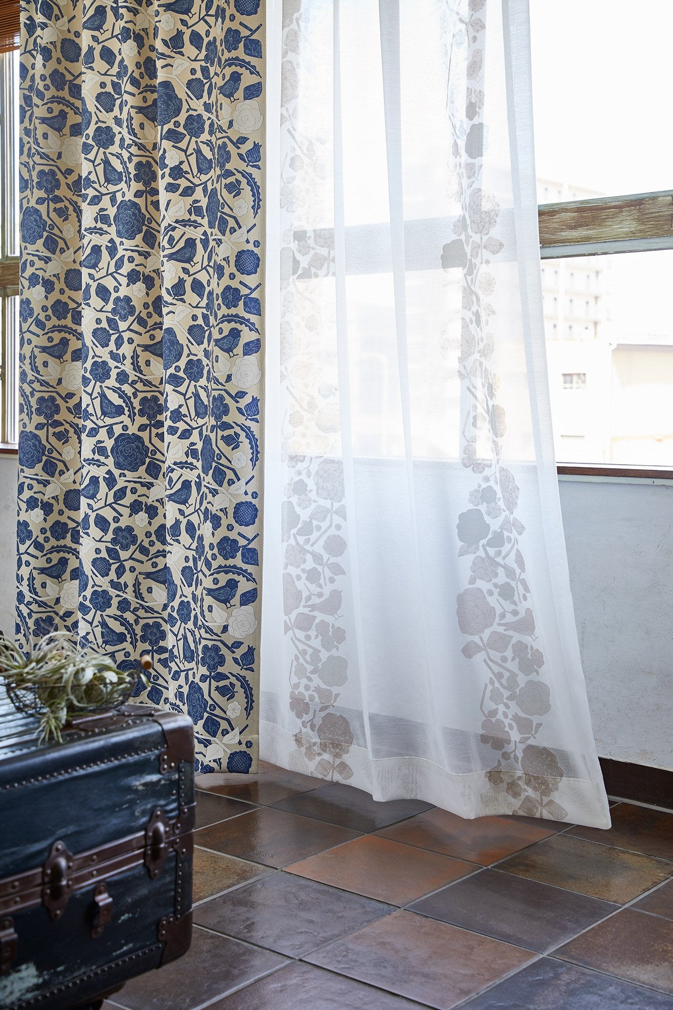 スミノエ鳥と花のレースカーテン縦115️横95 2枚