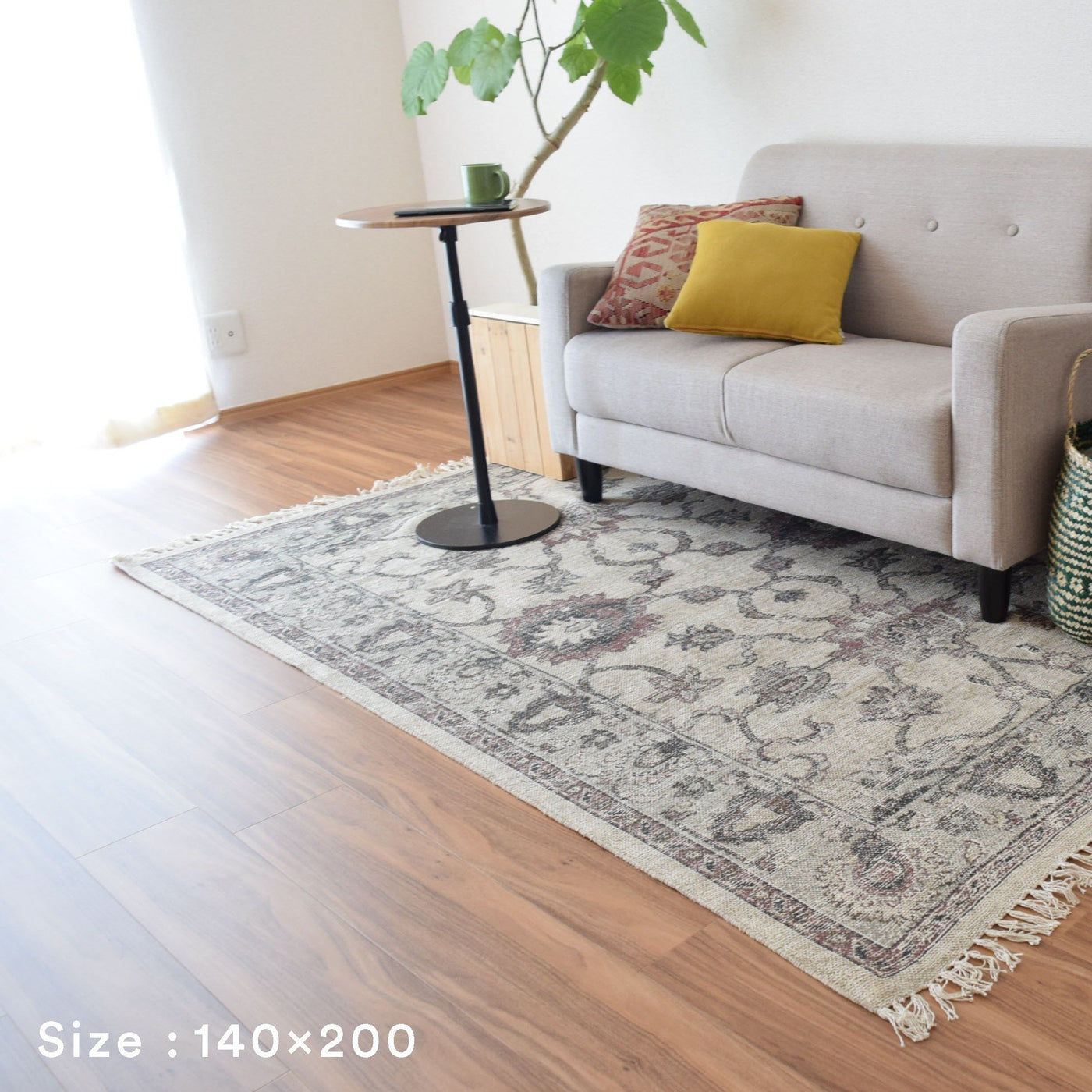 肌触りの良い柔らかなコットン100％の手織りラグ ILA RUG– ラグと